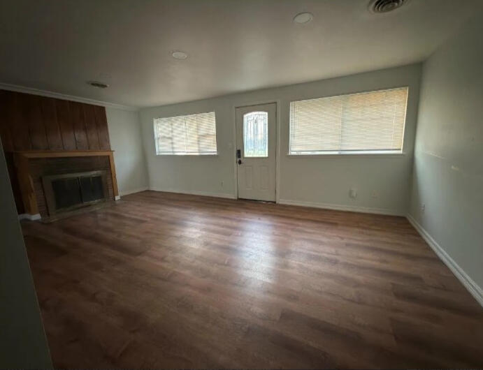 Large Living Room